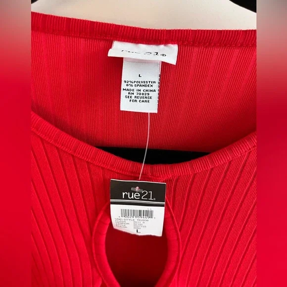 Rue 21 red scrunch crop top size large (red) (NWT) - Picture 2 of 4